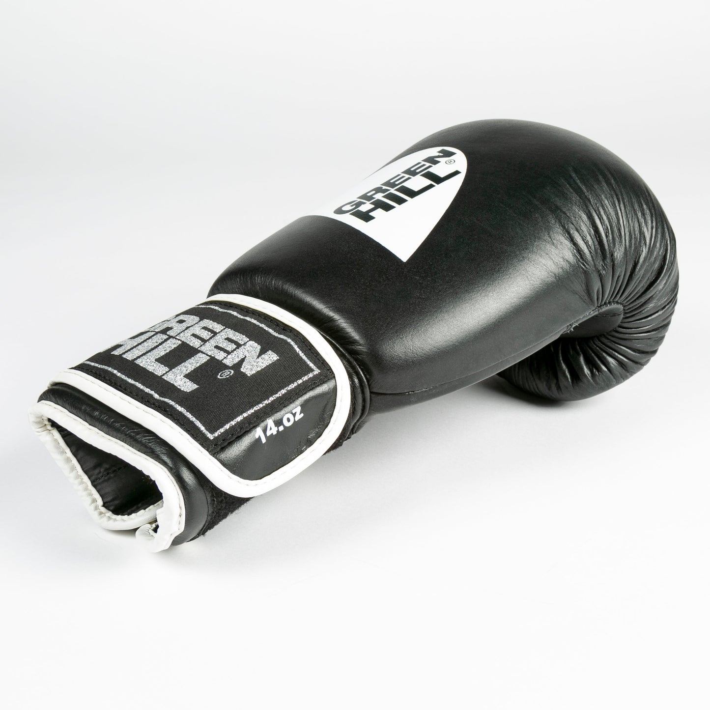Boxing gloves combat